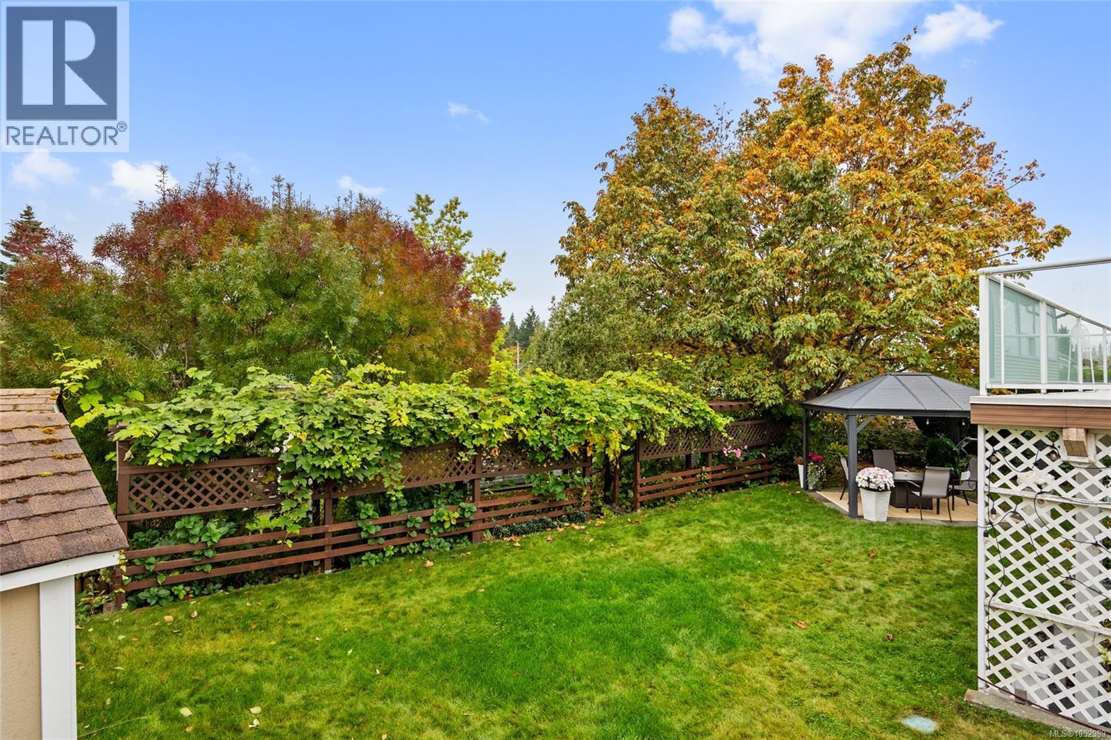 1157 View Pl