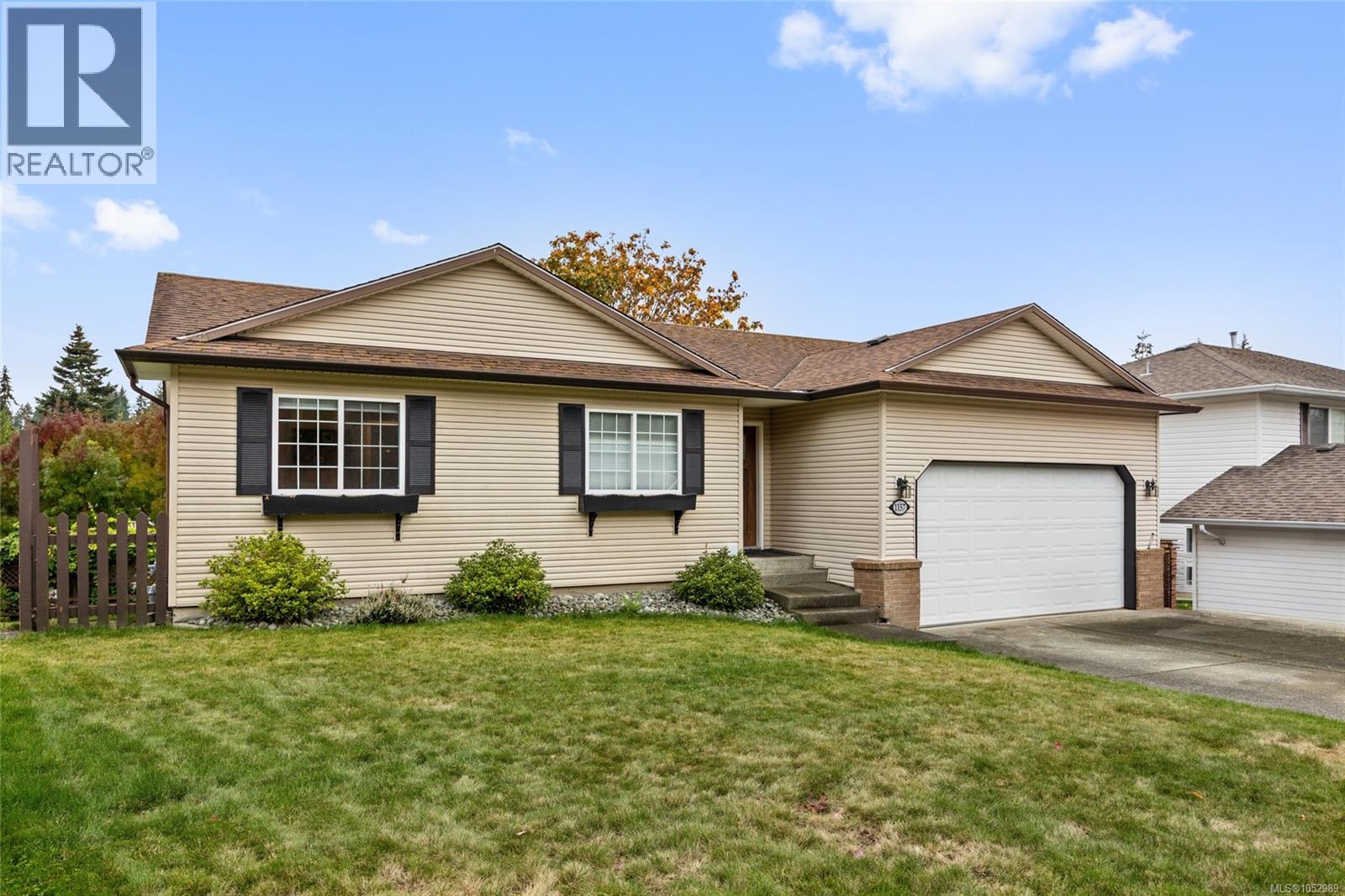 1157 View Pl
