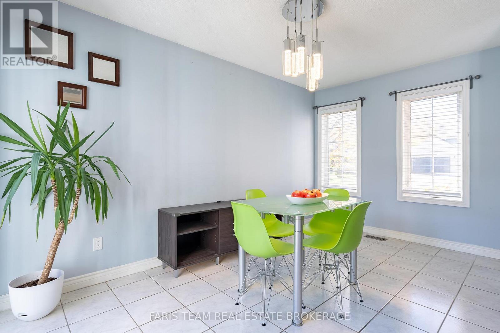 3667 Kimberley Street, Innisfil, Ontario  L9S 2L3 - Photo 6 - N14116532