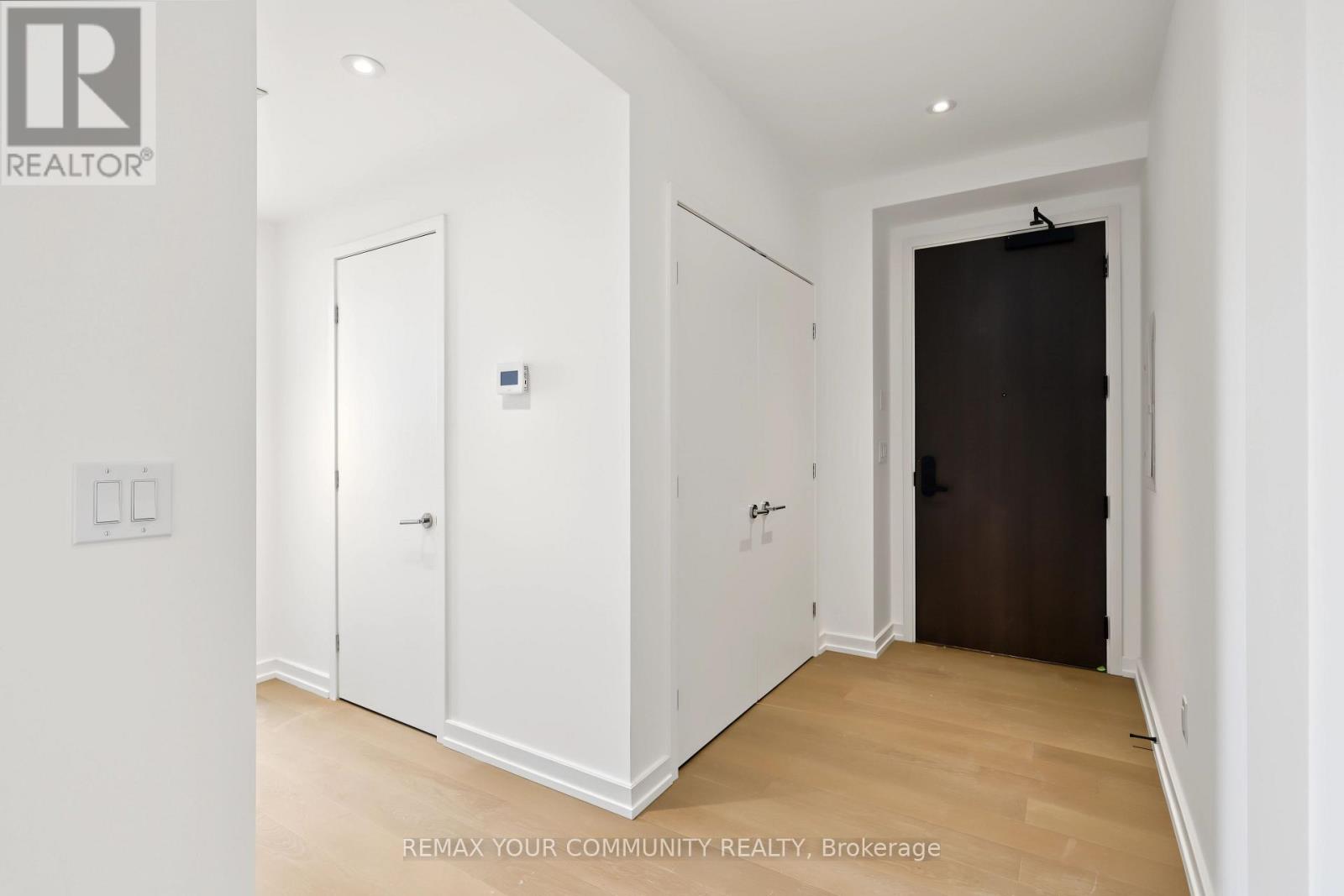 2301 - 1315 Bay Street, Toronto, Ontario  M5R 0E4 - Photo 5 - C14116118
