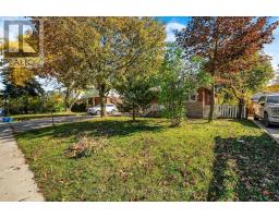 135 HOWARD AVENUE, Hamilton, Ontario