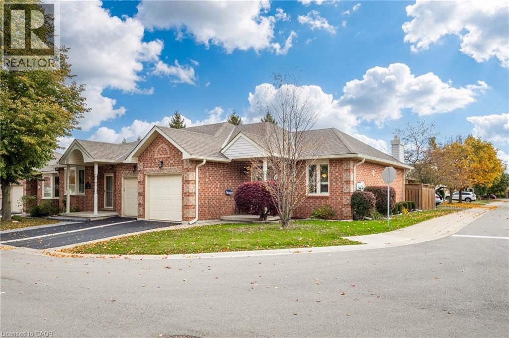 11 GREENTRAIL Drive, Glanbrook, Ontario