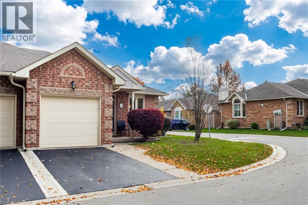 11 Greentrail Drive, Glanbrook, Ontario  L0R 1W0 - Photo 4 - 40873108
