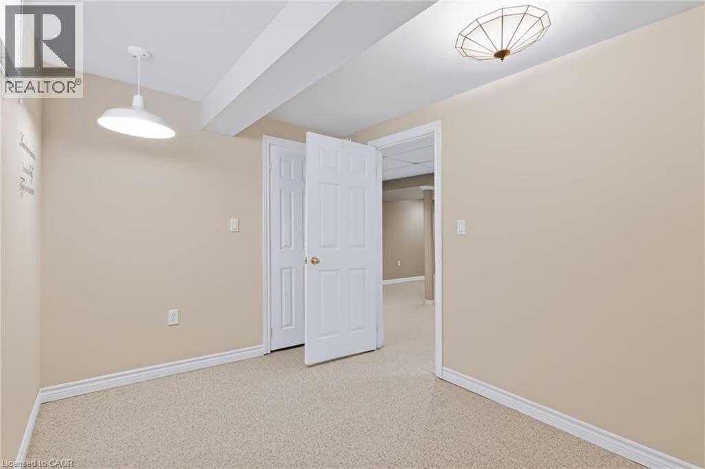 11 Greentrail Drive, Glanbrook, Ontario  L0R 1W0 - Photo 31 - 40873108