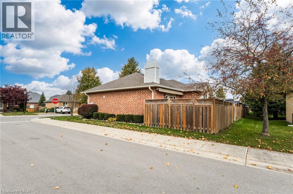 11 Greentrail Drive, Glanbrook, Ontario  L0R 1W0 - Photo 40 - 40873108