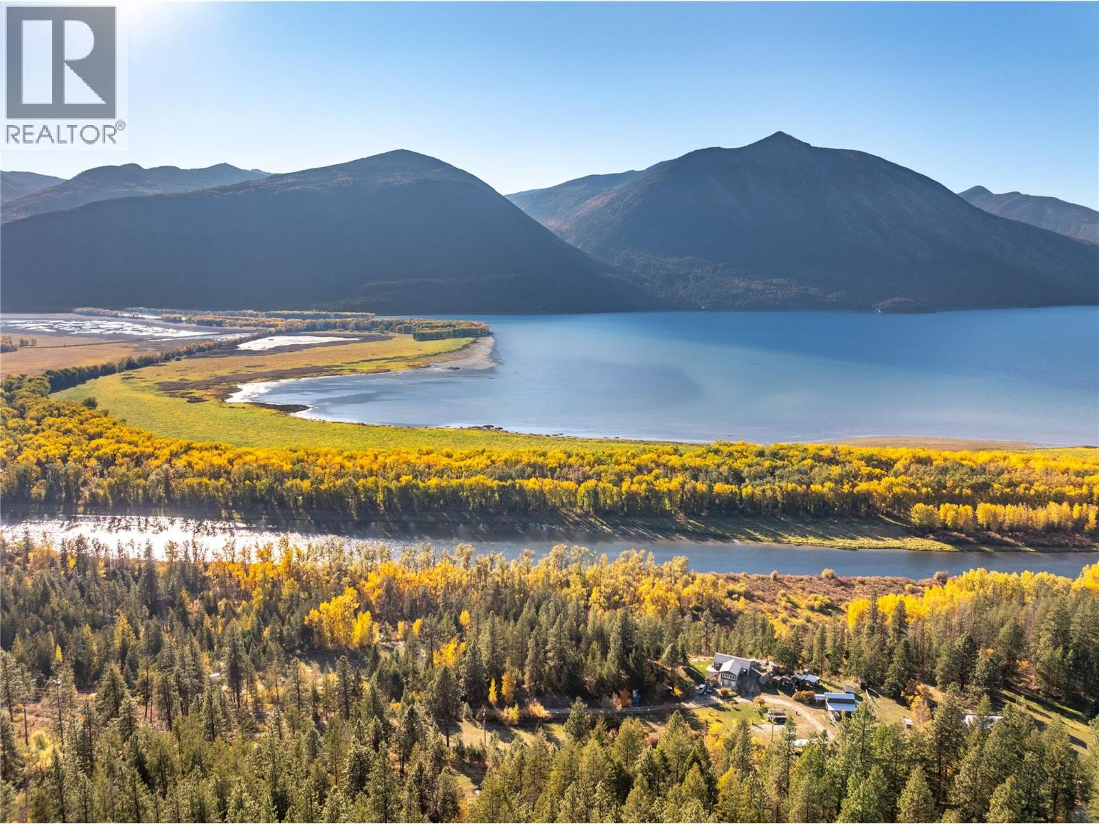 8732 3A Highway Sirdar, BC V0B2N1_73