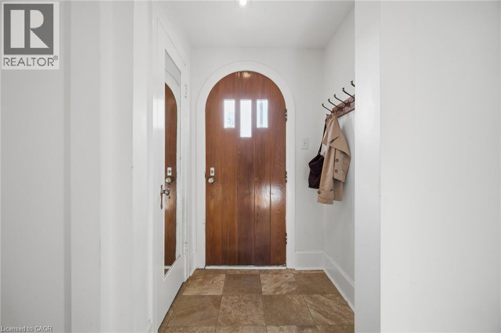 11 Rock Avenue, Kitchener, Ontario  N2M 2N9 - Photo 3 - 40873381