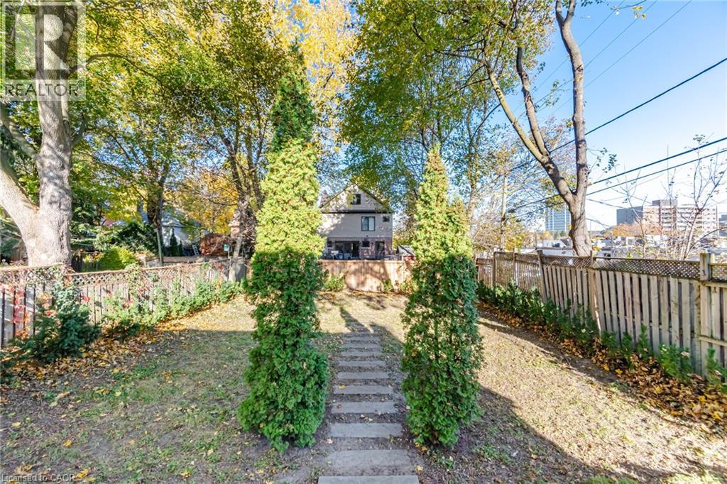 11 Rock Avenue, Kitchener, Ontario  N2M 2N9 - Photo 40 - 40873381