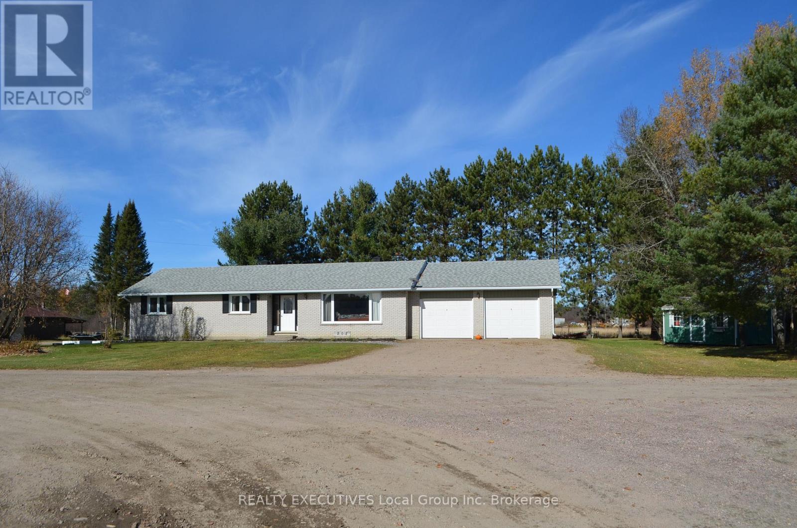 202 Young Street E, Powassan, Ontario  P0H 2L0 - Photo 2 - X14116602