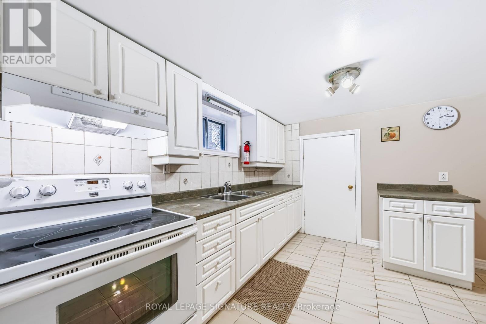 1377 Birchmount Road, Toronto, Ontario  M1P 2E2 - Photo 27 - E14116584