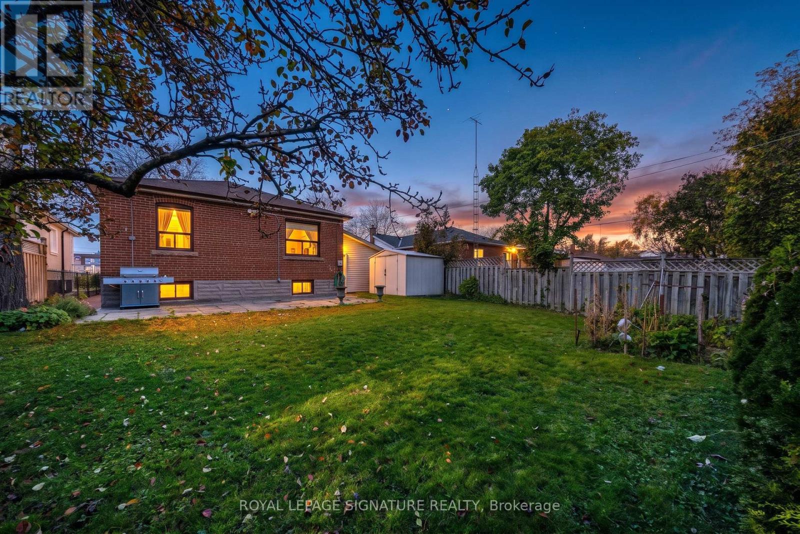 1377 Birchmount Road, Toronto, Ontario  M1P 2E2 - Photo 44 - E14116584
