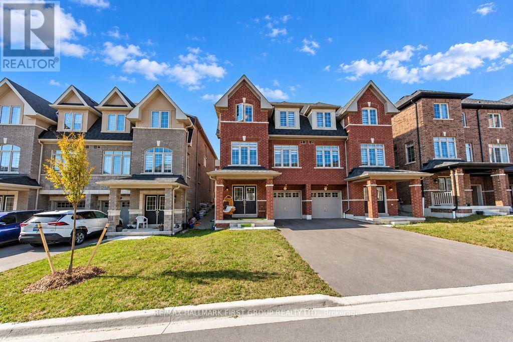 2620 Apricot Lane, Pickering, Ontario  L1X 0G8 - Photo 2 - E14116622