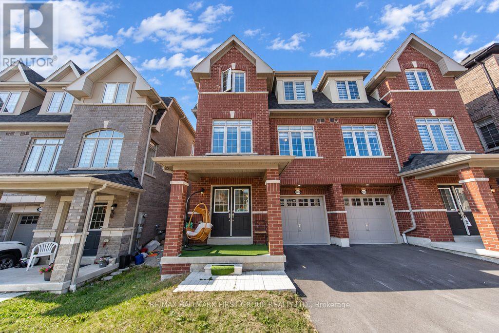 2620 Apricot Lane, Pickering, Ontario  L1X 0G8 - Photo 4 - E14116622