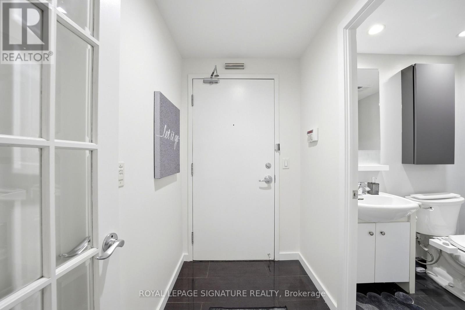 510 - 218 Queens Quay W, Toronto, Ontario  M5J 2Y6 - Photo 13 - C14092112