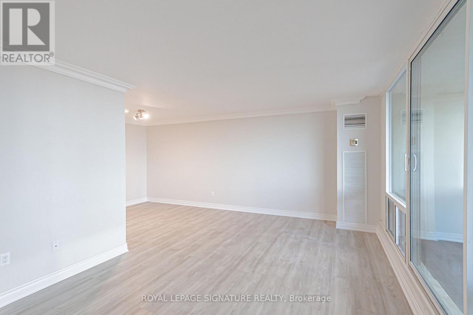 2205 - 50 Quebec Avenue, Toronto, Ontario  M6P 4B4 - Photo 7 - W14116576