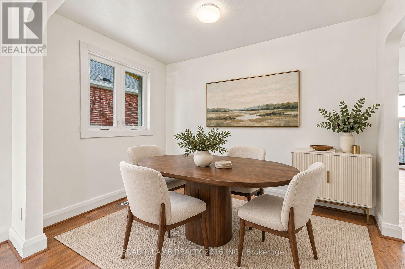 256 The Queensway, Toronto (Stonegate-Queensway), Ontario  M8Y 1J4 - Photo 5 - W14116580