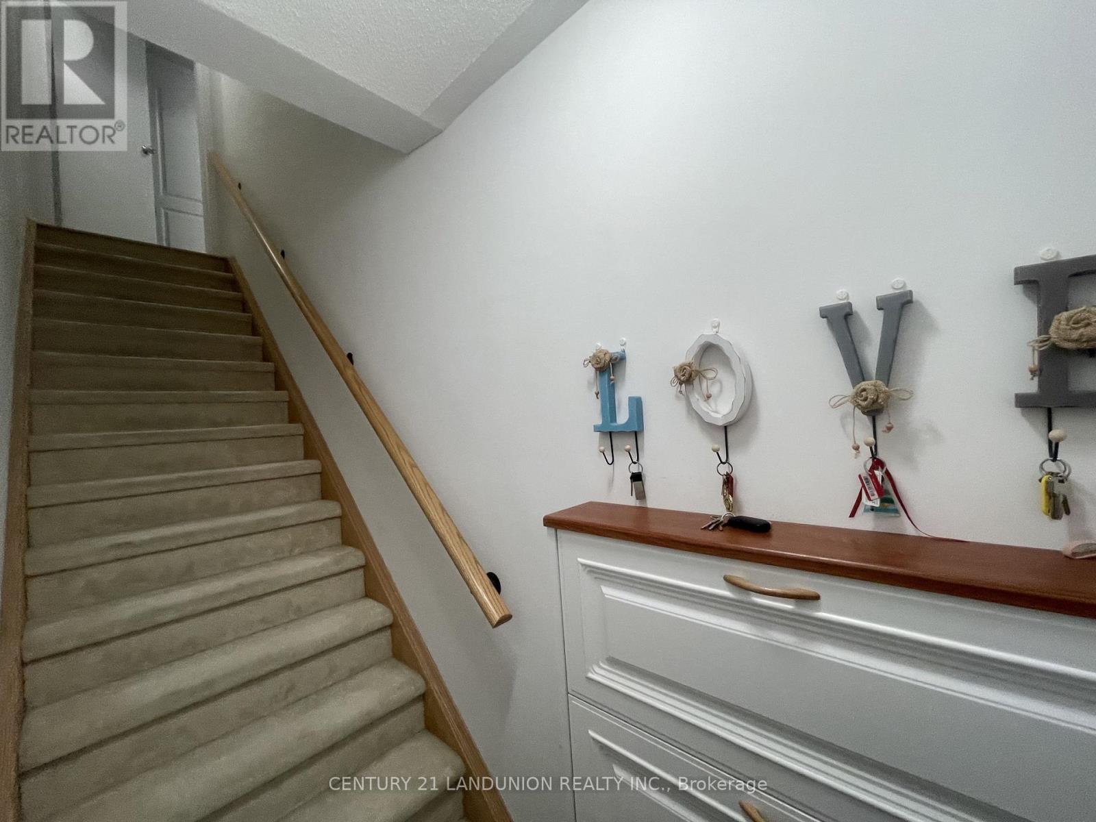 24 - 2484 Post Road, Oakville (Ro River Oaks), Ontario  L6H 0K1 - Photo 2 - W14116582