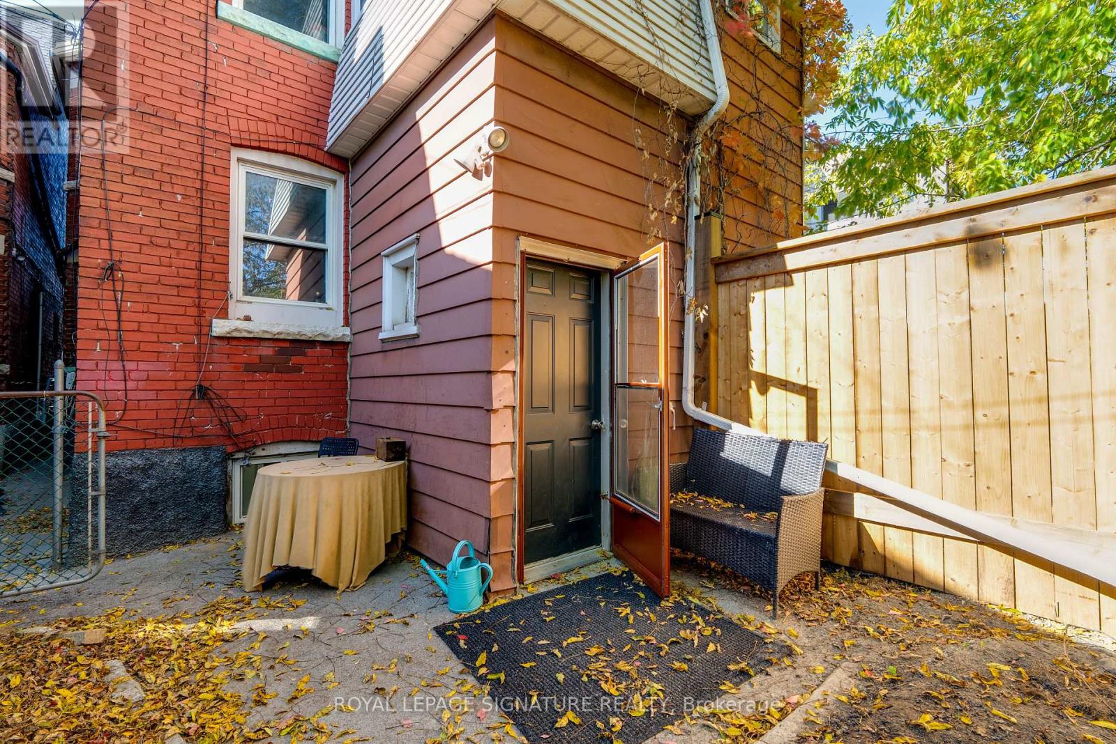 Lower - 1043 Ossington Avenue, Toronto (Dovercourt-Wallace Emerson-Junction), Ontario  M6G 3V9 - Photo 7 - W14116608