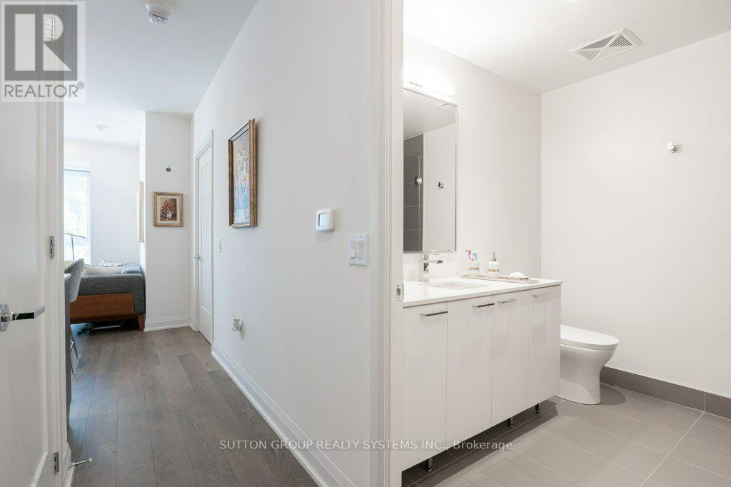 207 - 293 The Kingsway, Toronto (Edenbridge-Humber Valley), Ontario  M9A 0E8 - Photo 5 - W14116654