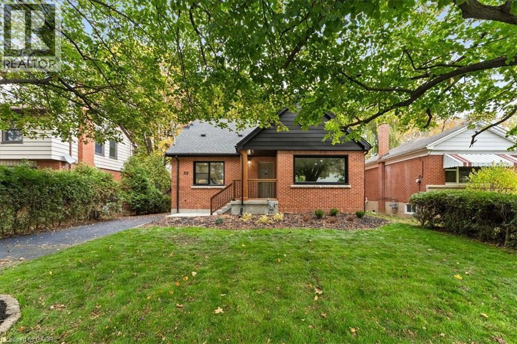 39 West 21st Street, Hamilton, Ontario  L9C 4M6 - Photo 3 - 40873705