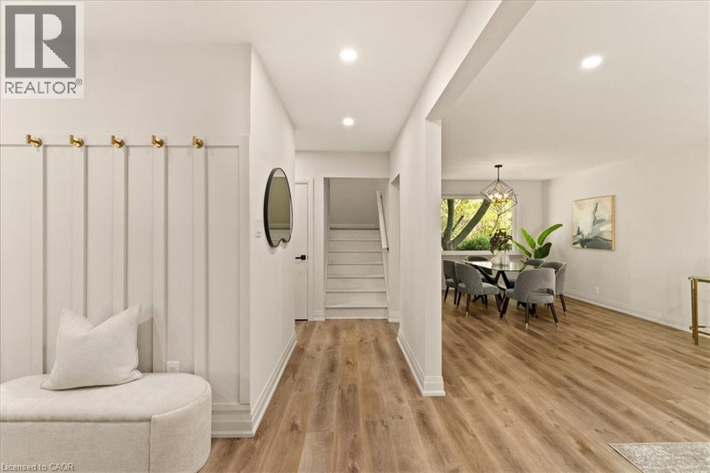 39 West 21st Street, Hamilton, Ontario  L9C 4M6 - Photo 7 - 40873705