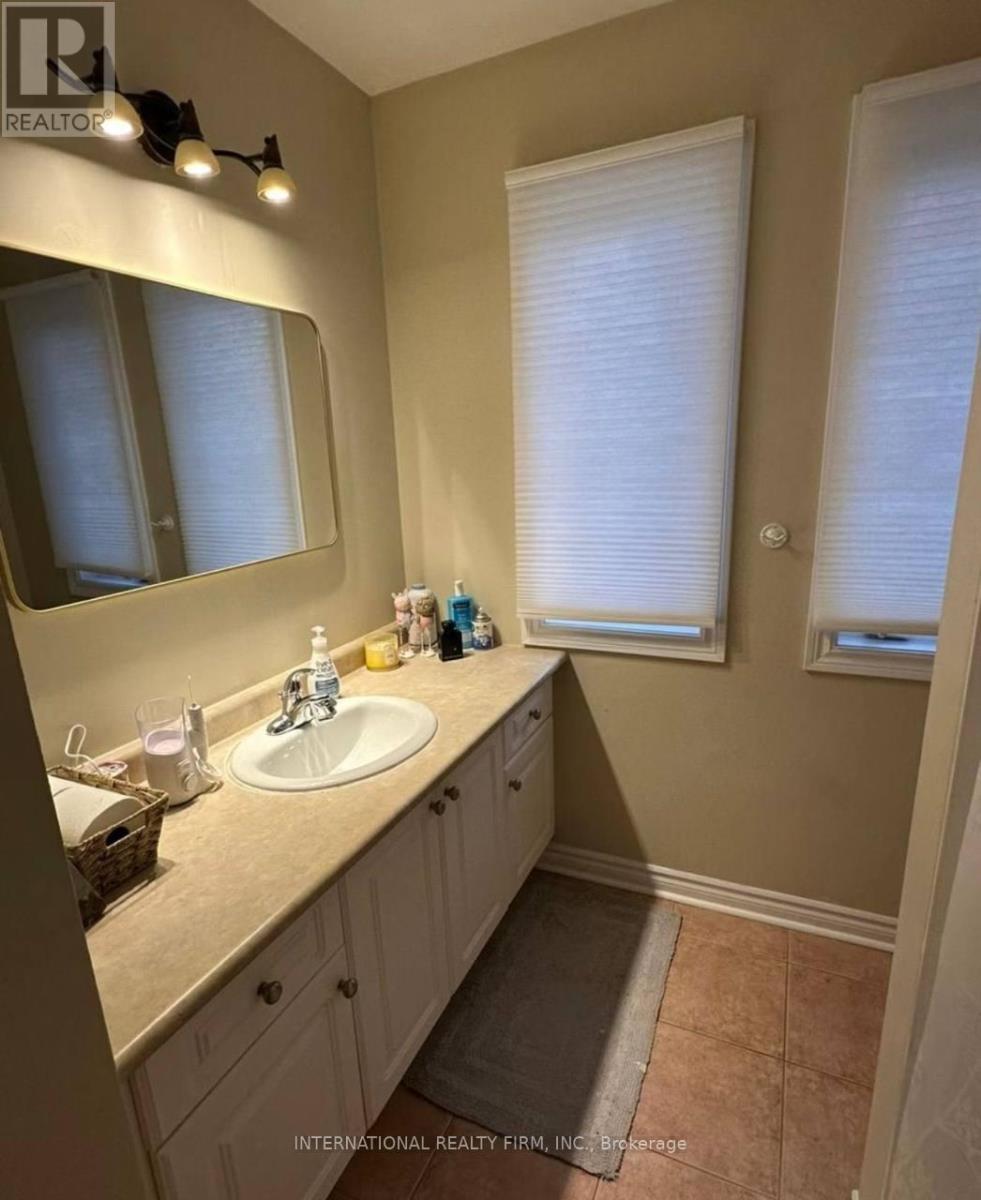 6 Woodhaven Crescent, Richmond Hill, Ontario  L4E 3T1 - Photo 12 - N14028028