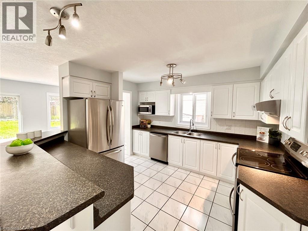 293 Doon Mills Drive, Kitchener, Ontario  N2P 2R8 - Photo 5 - 40873679