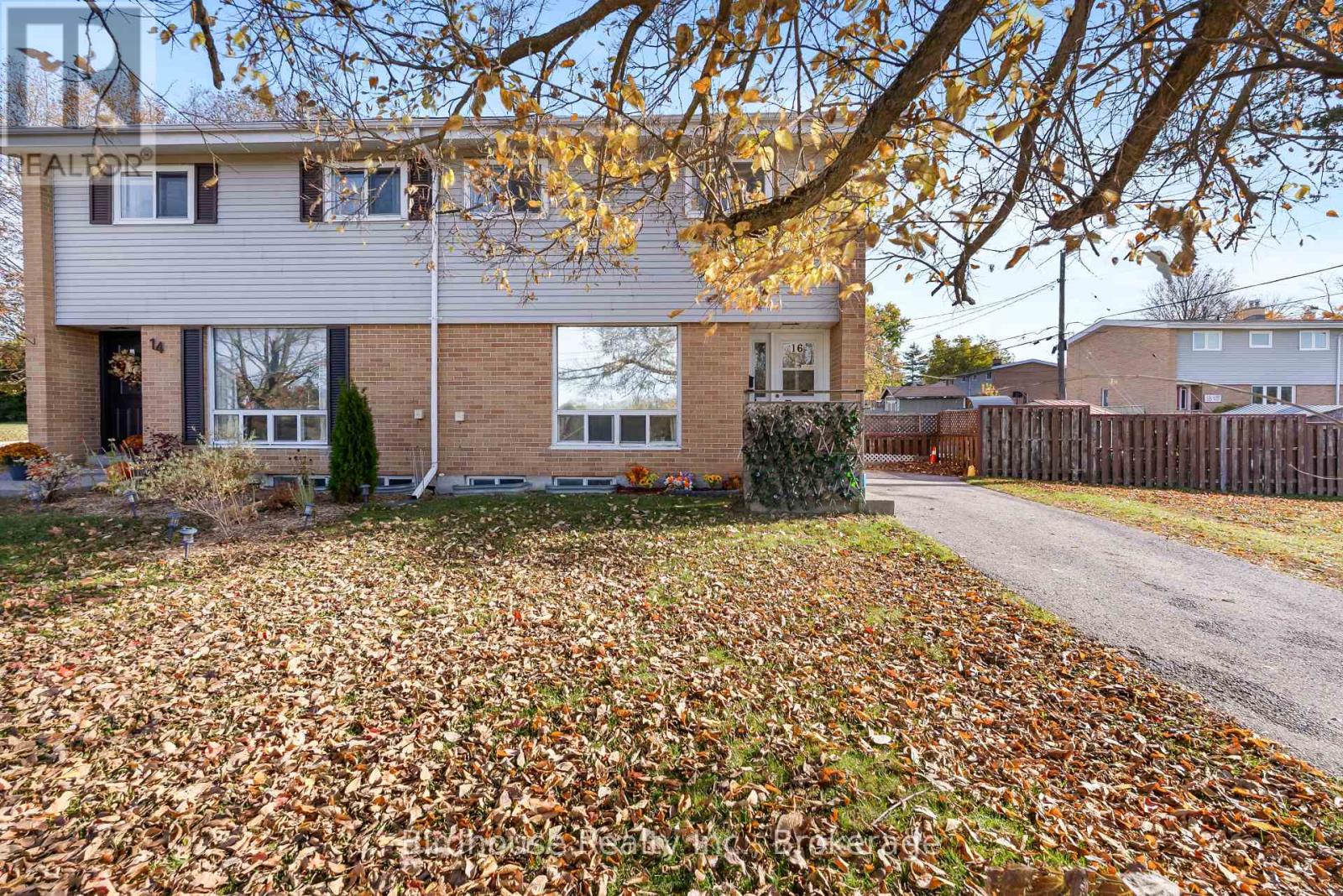 16 Logie Street, Kawartha Lakes, Ontario  K9V 1B8 - Photo 2 - X14116894