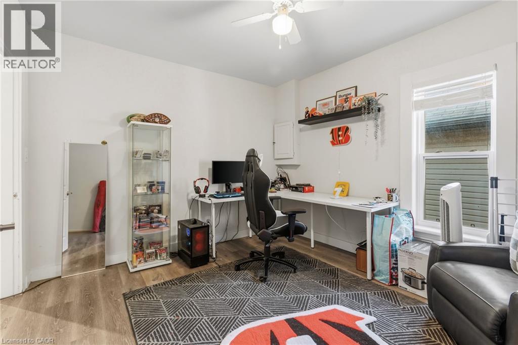 100 Queen Street W, Cambridge, Ontario  N3C 1G3 - Photo 34 - 40872185