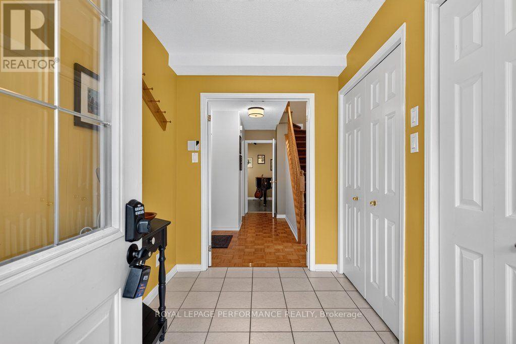 4 Birchdale Avenue, Ottawa, Ontario K2H 5A2 - Photo 3 - X14116884