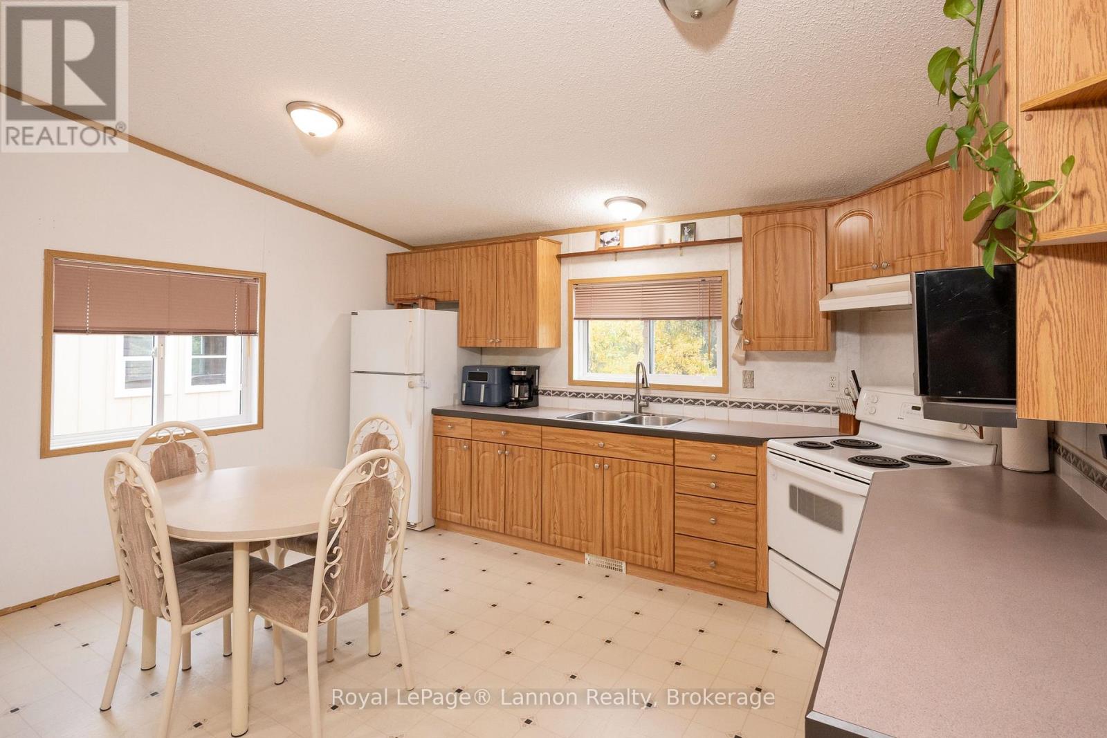 580 11/17 Highway, Thunder Bay Remote Area, Ontario  P0T 1K0 - Photo 9 - X14116834