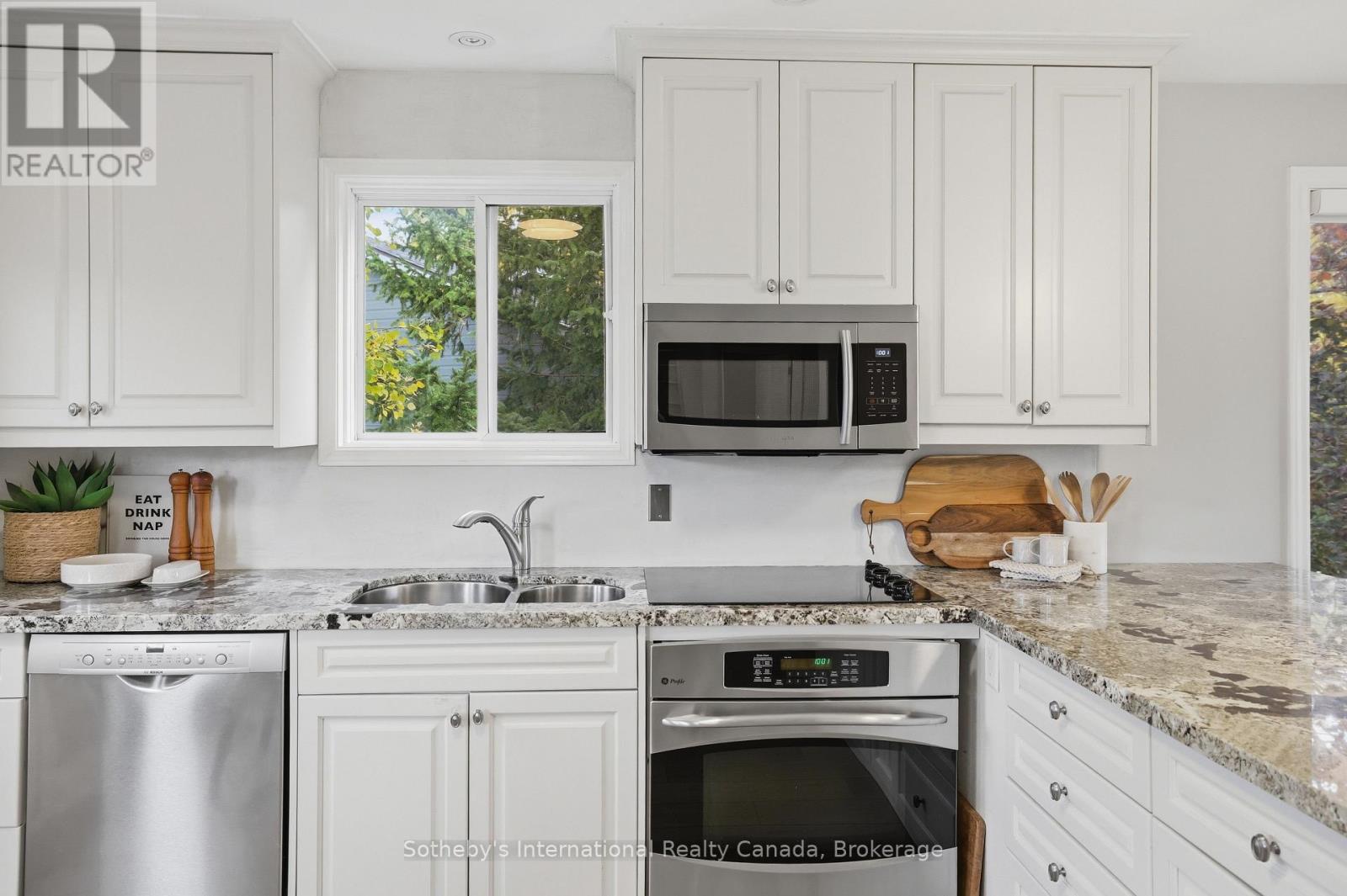 104 Laurie's Court, Blue Mountains, Ontario  L9Y 0L4 - Photo 8 - X14116820