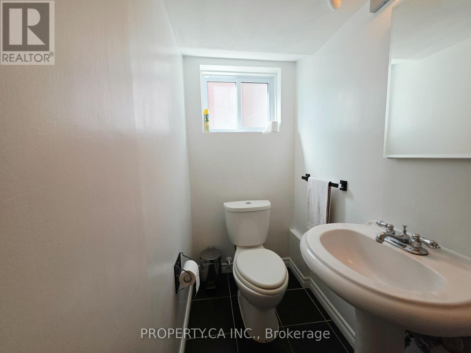205 Searle Avenue, Toronto (Bathurst Manor), Ontario  M3H 4B6 - Photo 32 - C14116838