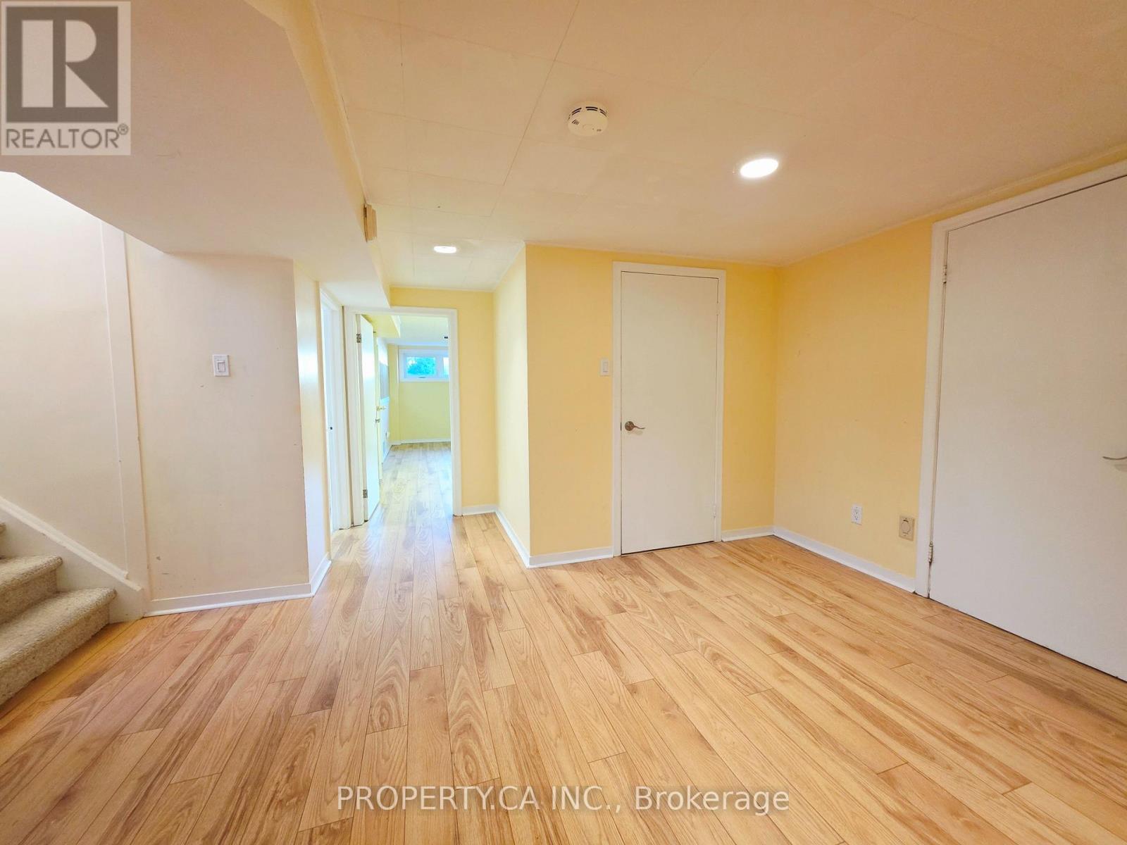 205 Searle Avenue, Toronto (Bathurst Manor), Ontario  M3H 4B6 - Photo 33 - C14116838
