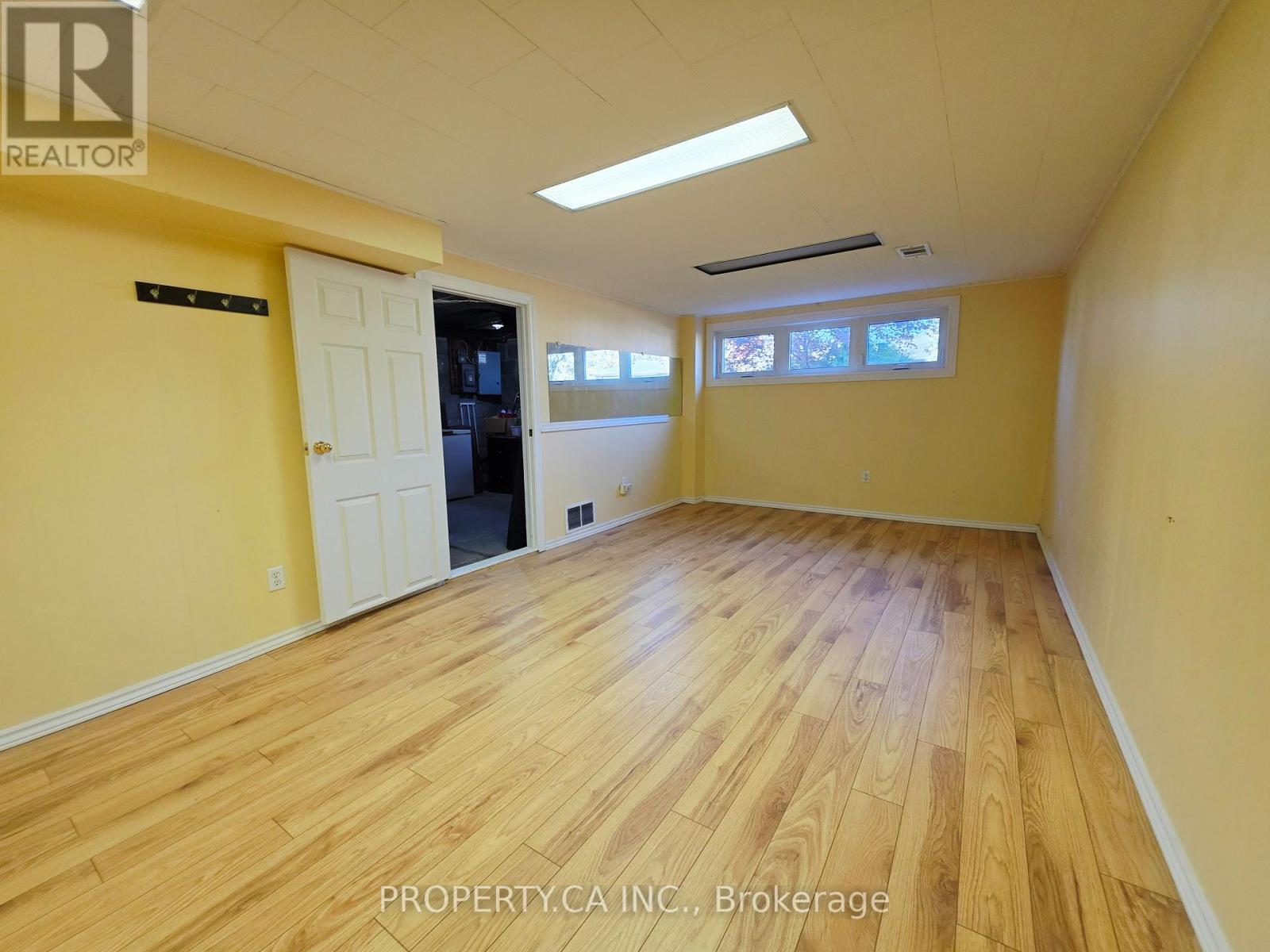205 Searle Avenue, Toronto (Bathurst Manor), Ontario  M3H 4B6 - Photo 37 - C14116838