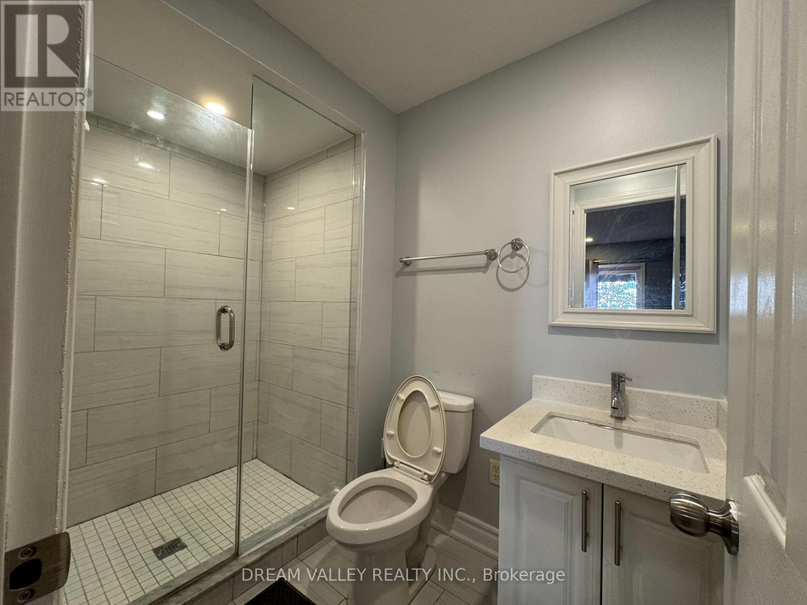 18 Wilkes Crescent, Toronto, Ontario  M1L 0B3 - Photo 10 - E14116712