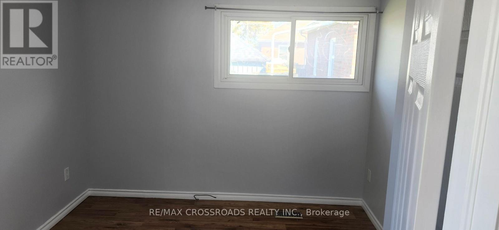 Rear Unit-Main Floor - 220 Mcnaughton Avenue, Oshawa, Ontario  L1H 3B6 - Photo 7 - E14116848