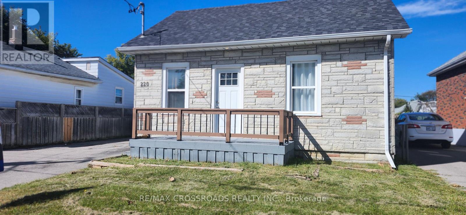 Basement Unit - 220 Mcnaughton Avenue, Oshawa, Ontario  L1H 3B6 - Photo 2 - E14116852