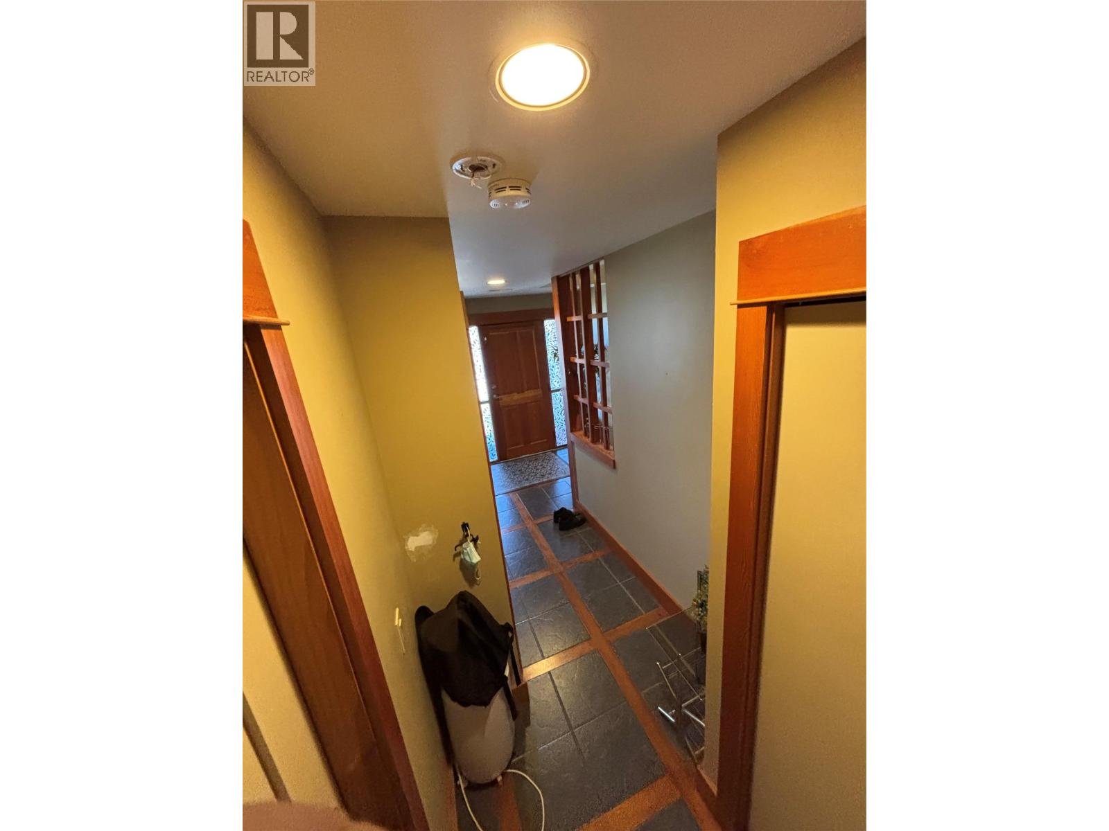 2386 Bramble Lane, Kamloops, British Columbia  V1S 1Z5 - Photo 5 - 10404521