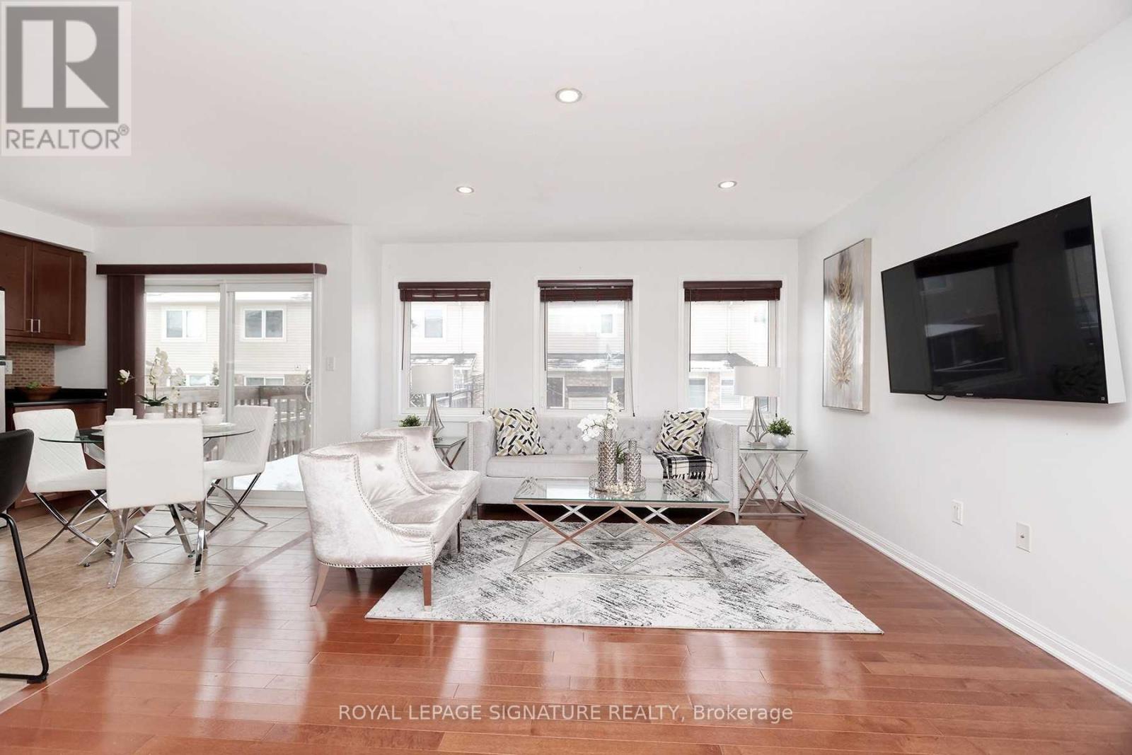 77 Manhattan Circle, Cambridge, Ontario  N3C 0C4 - Photo 3 - X14116738