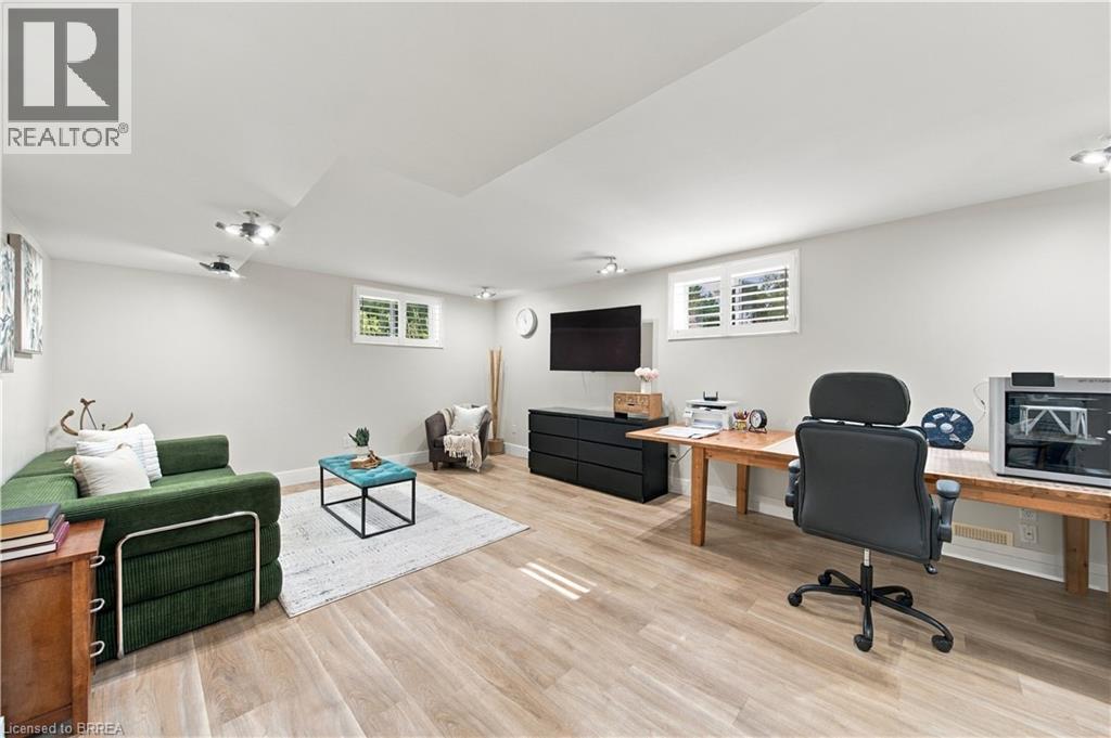 447 King Edward Street, Paris, Ontario  N3L 3E3 - Photo 37 - 40866594