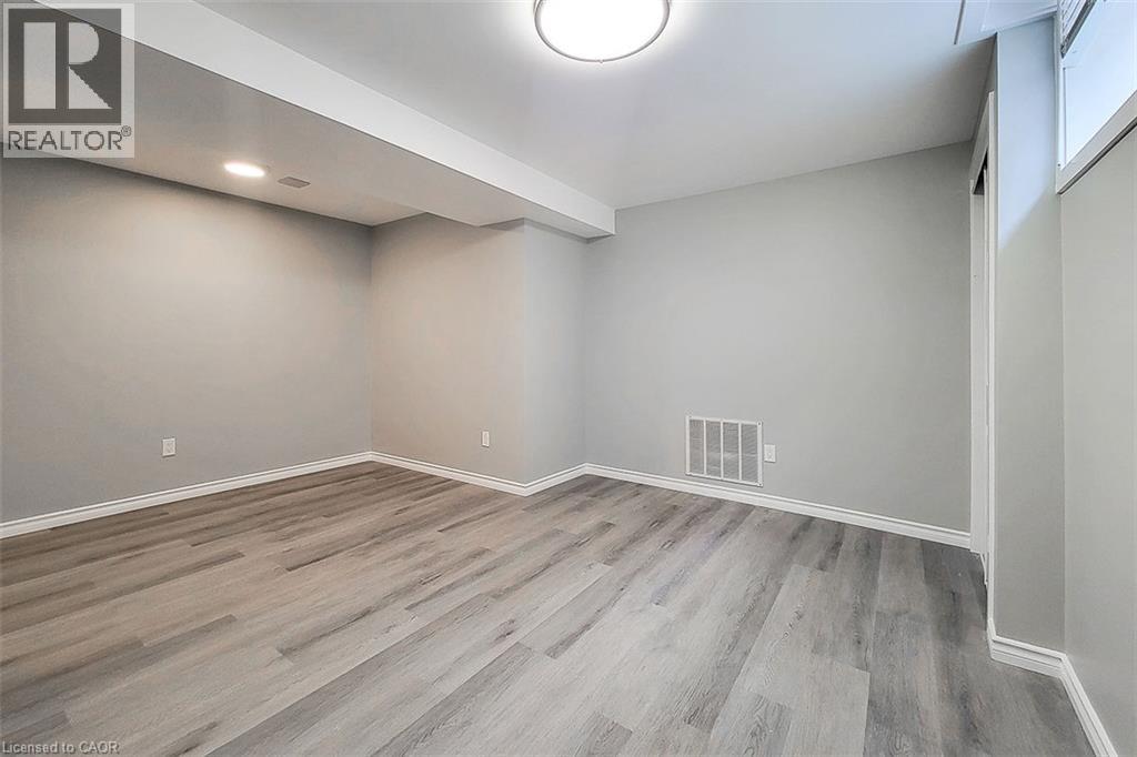 1654 Upper Wellington Street Unit# Lower Level, Hamilton, Ontario  L9B 2C2 - Photo 29 - 40874025