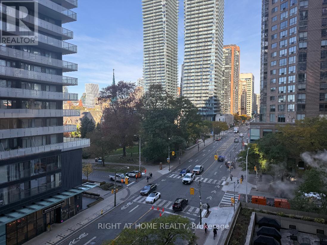 615 - 1001 Bay Street, Toronto, Ontario  M5S 3A6 - Photo 10 - C13693718