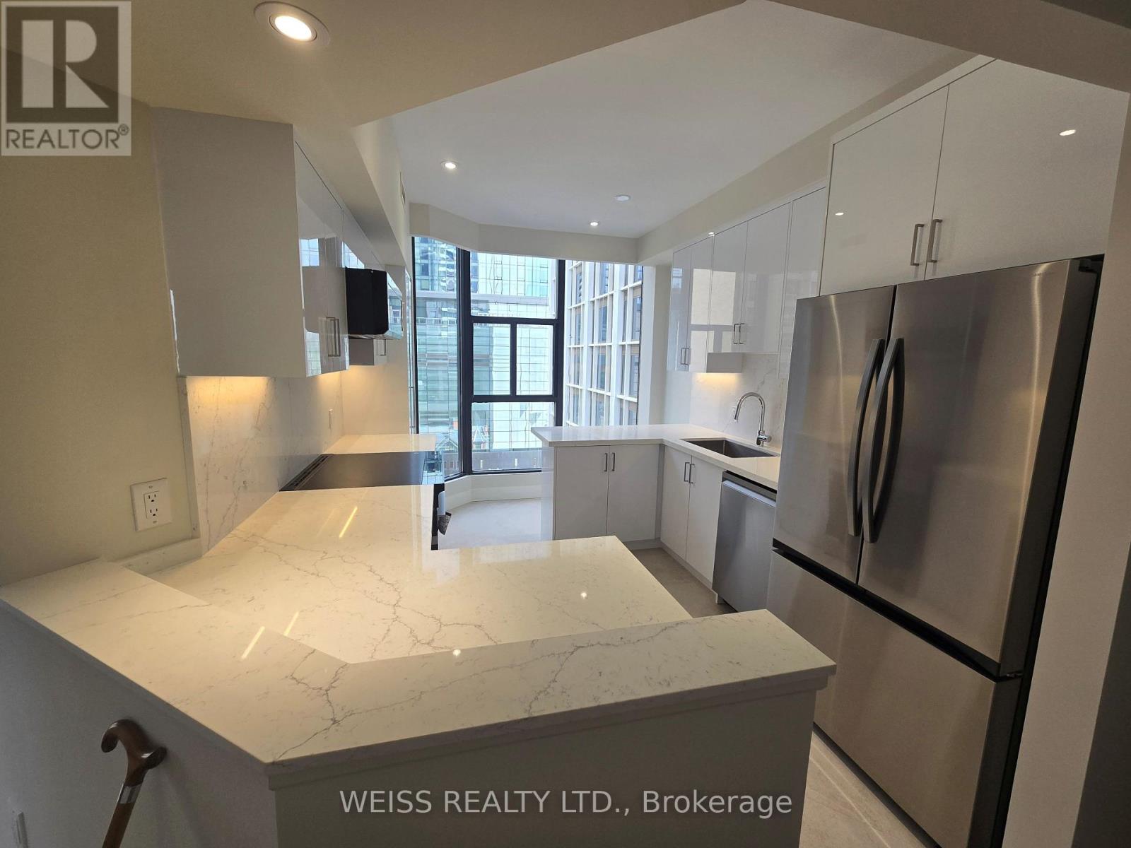 904 - 1331 Bay Street SE, Toronto, Ontario  M5R 2C4 - Photo 2 - C14117050