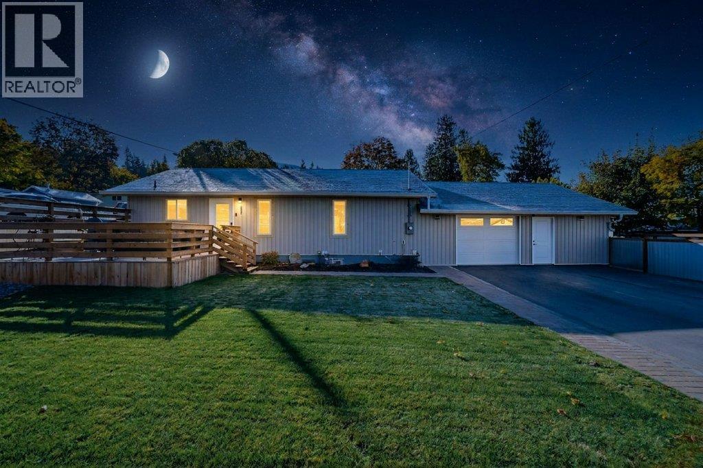 280 5 Avenue SE, Salmon Arm, British Columbia  V1E 4G7 - Photo 6 - 10403740