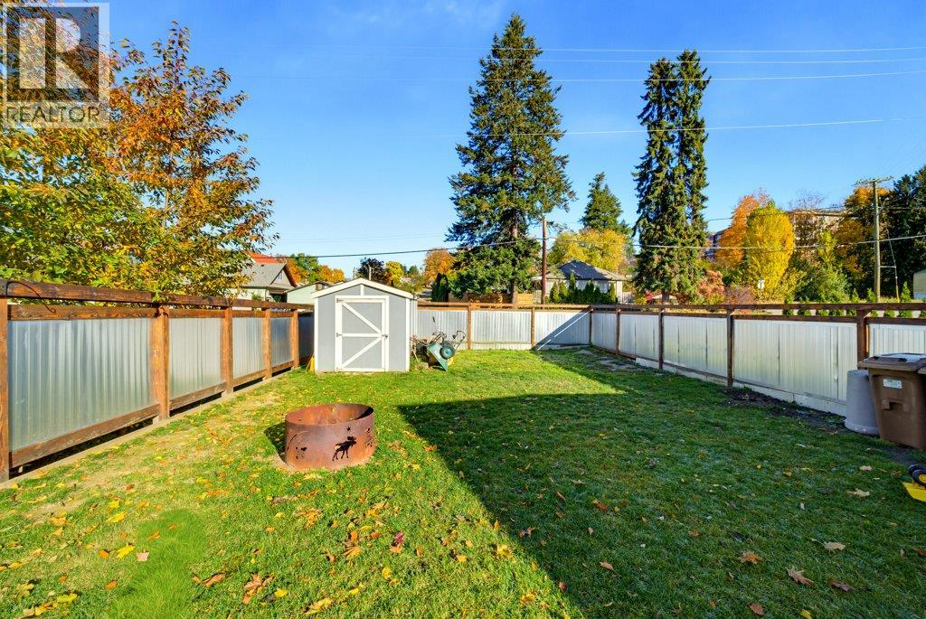 280 5 Avenue SE, Salmon Arm, British Columbia  V1E 4G7 - Photo 9 - 10403740