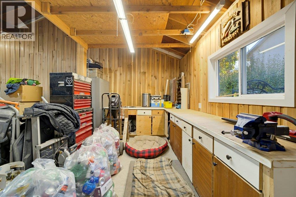 280 5 Avenue SE, Salmon Arm, British Columbia  V1E 4G7 - Photo 41 - 10403740