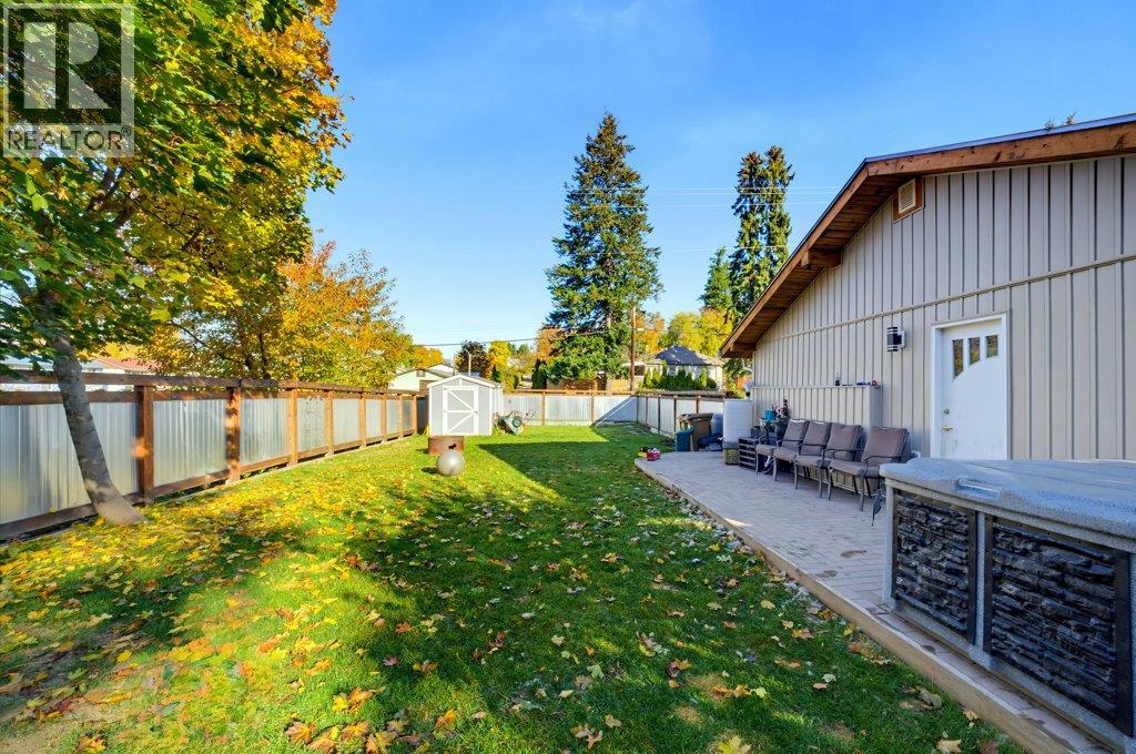 280 5 Avenue SE, Salmon Arm, British Columbia  V1E 4G7 - Photo 7 - 10403740