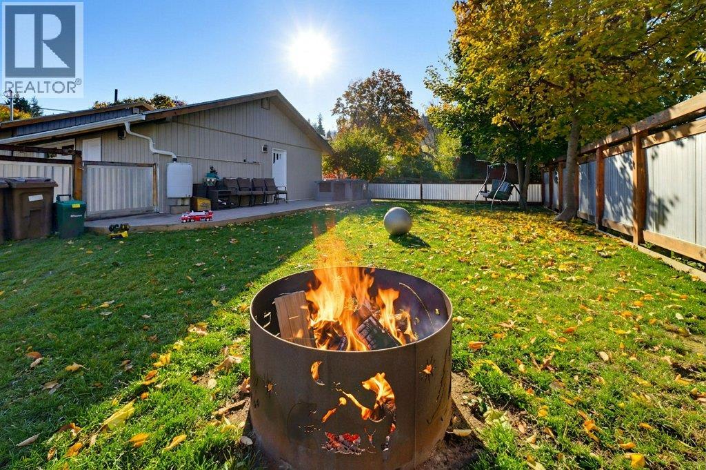 280 5 Avenue SE, Salmon Arm, British Columbia  V1E 4G7 - Photo 10 - 10403740