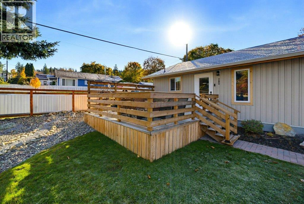 280 5 Avenue SE, Salmon Arm, British Columbia  V1E 4G7 - Photo 49 - 10403740